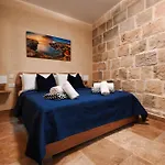 Vilă Garra With Heated Pool Għasri