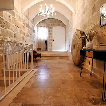 Garra With Heated Pool Villa Għasri