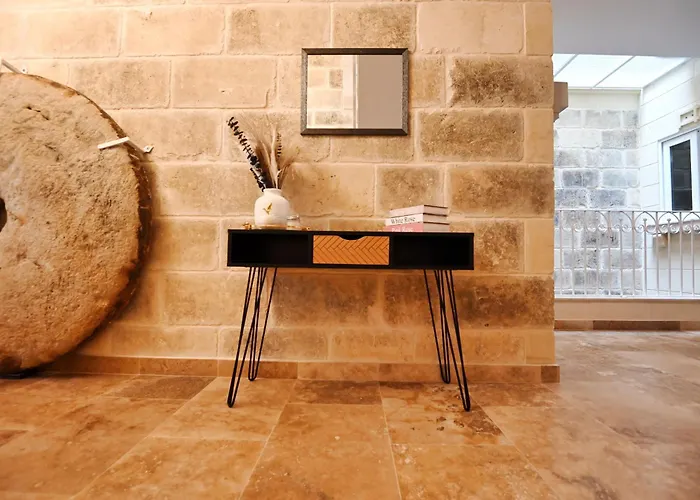 Garra With Heated Pool Villa Għasri