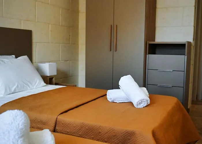 Garra With Heated Pool *