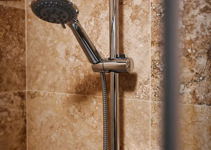 Garra With Heated Pool Għasri