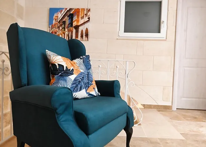 Garra With Heated Pool