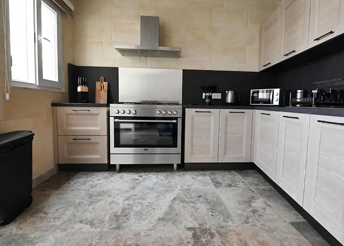 Garra With Heated Pool *