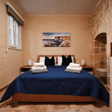Garra With Heated Pool *