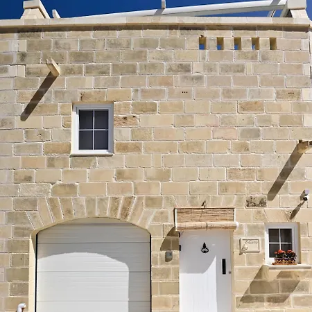 Villa Garra With Heated Pool
