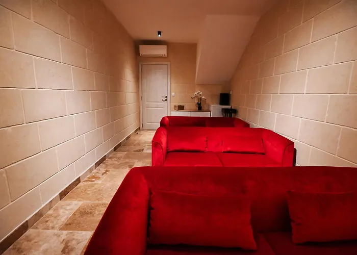 Garra With Heated Pool Villa Għasri