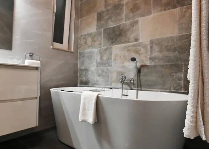 Garra With Heated Pool * Għasri