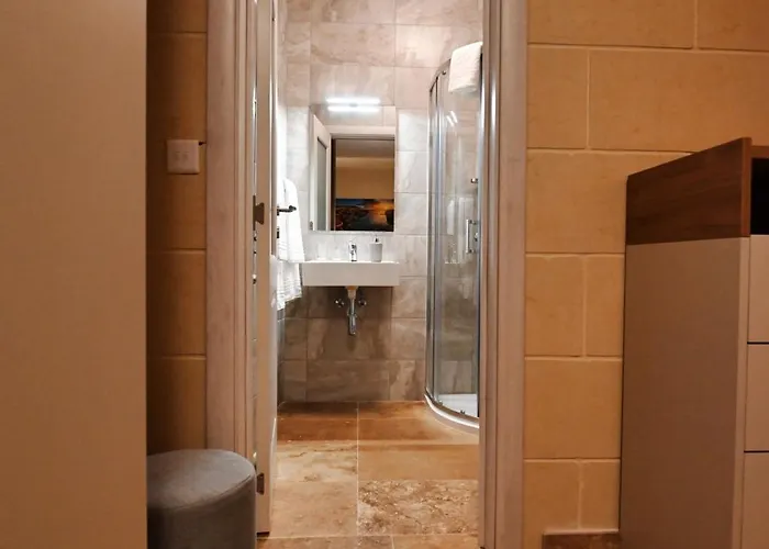 Garra With Heated Pool Villa