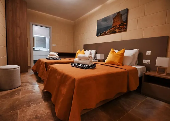 Garra With Heated Pool