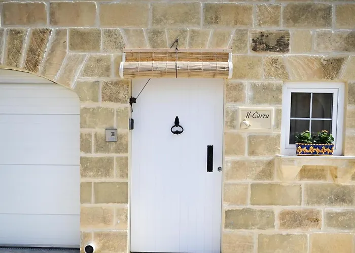 Garra With Heated Pool Villa Għasri
