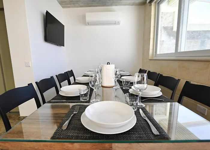 Garra With Heated Pool Villa